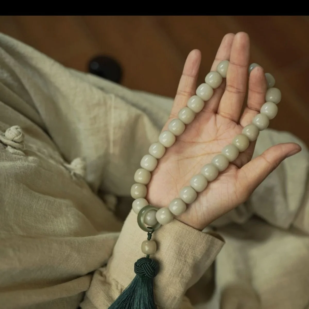 Тот же Цзяннаньский Туманный Дождь Белый нефритовый Бодхи ручной браслет Buddha Bead Art Play 1