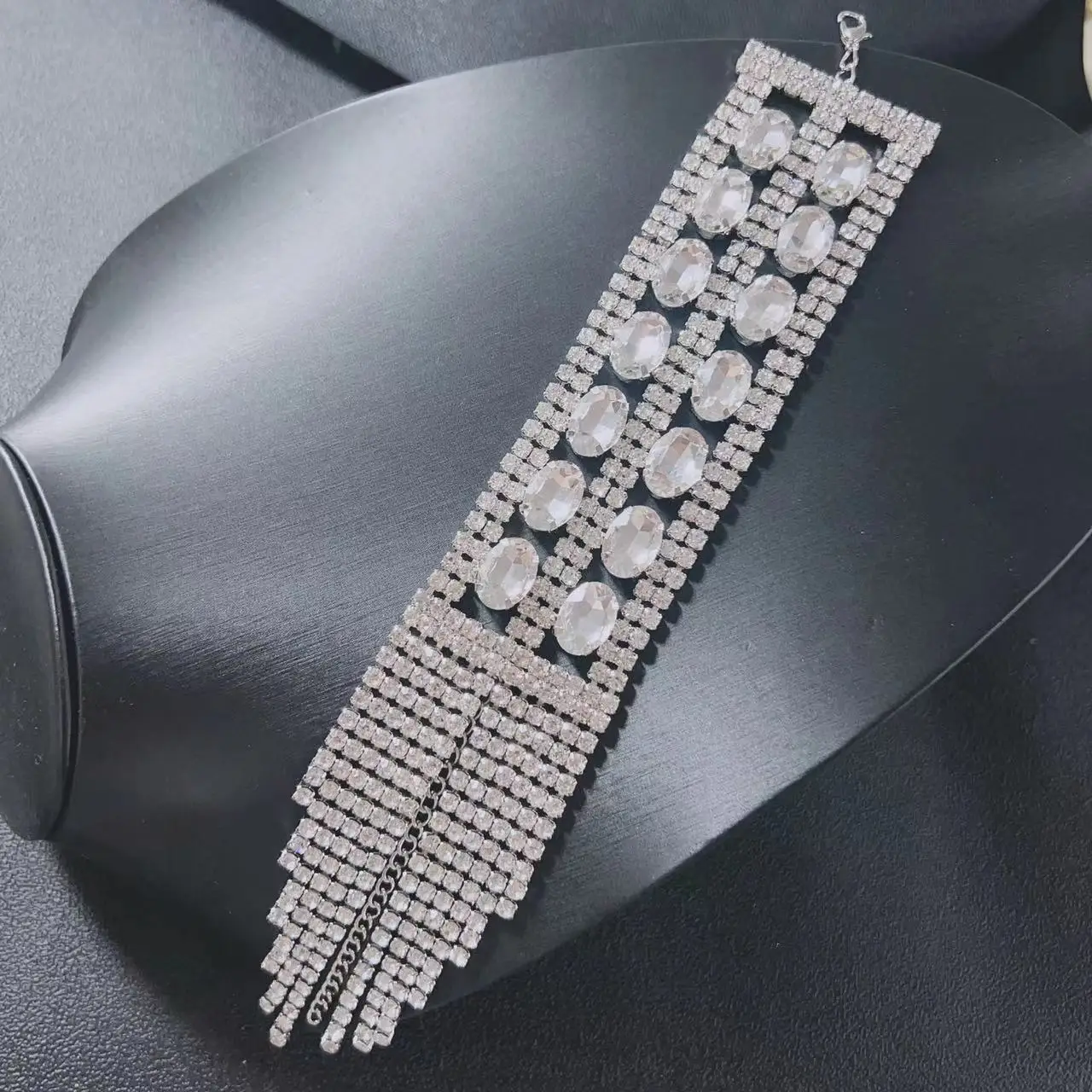 Новейший модный сверкающий горный хрусталь, полый браслет, Роскошный женский браслет с длинной кисточкой, Свадебный кристалл, Регулируемый браслет 2
