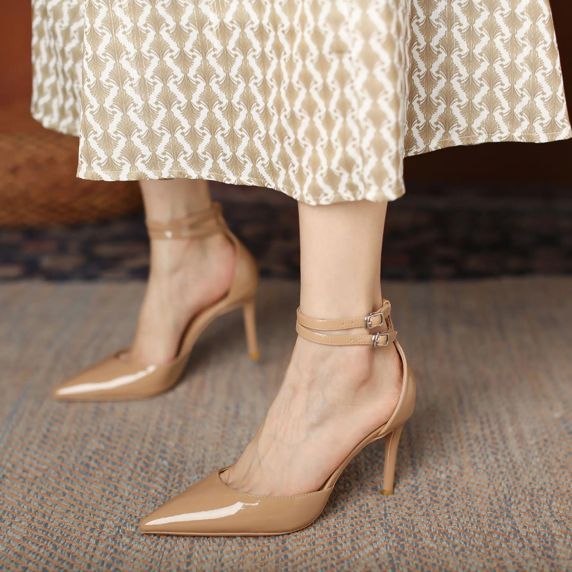 Летняя обувь Свадебные женские туфли-лодочки из искусственной кожи на высоком тонком каблуке 8 см с острым носком, Женская обувь из цельного материала, Дизайнерская обувь для вечеринок, Цвет Naked 1