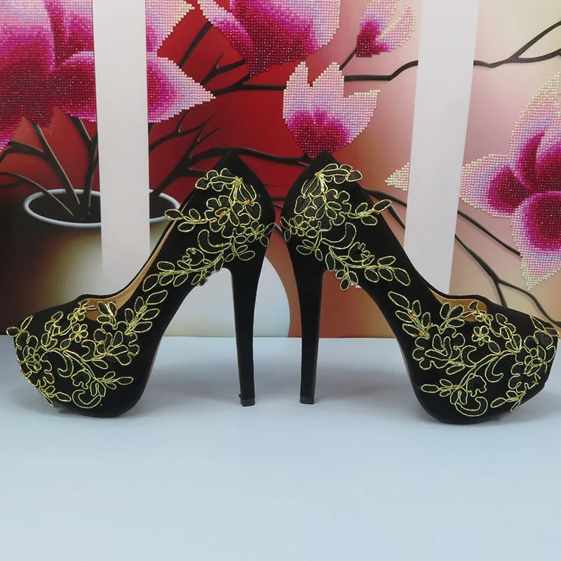 Черные кружевные туфли для свадебной вечеринки, женская модная обувь для вечеринок на тонком каблуке, высокие туфли-лодочки с круглым носком и на высокой платформе. 2