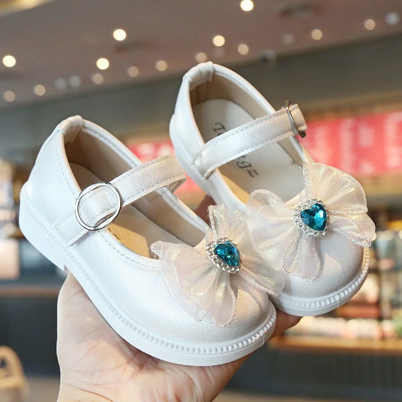 Кожаная обувь для девочек 2023 Four Seasons, Новая Обувь Корейской Принцессы Для Маленьких Девочек, Модная Детская Маленькая Кожаная Обувь На плоской подошве 1