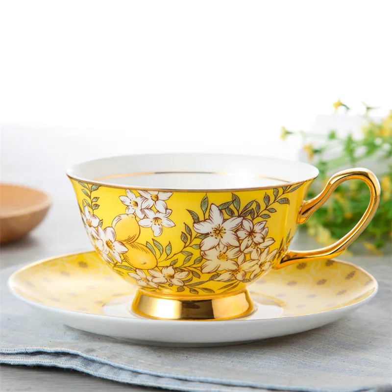 Кофейная чашка из европейского костяного фарфора с блюдцем, высококачественная молочная кружка в желтый цветок, креативная фарфоровая чашка для послеобеденного чая, посуда для напитков 0