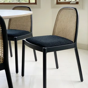 Обеденный стул из ротанга, мягкая бархатная спинка кресла, обеденный стол из массива дерева, стул для гостиничного домашнего использования, мебель для дропшиппинга