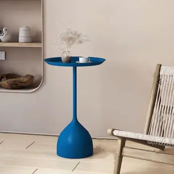 Легкая роскошная спальня, приставной столик из кованого железа, маленький столик в скандинавском минималистичном стиле, приставной столик в гостиной, шкаф, маленький журнальный столик