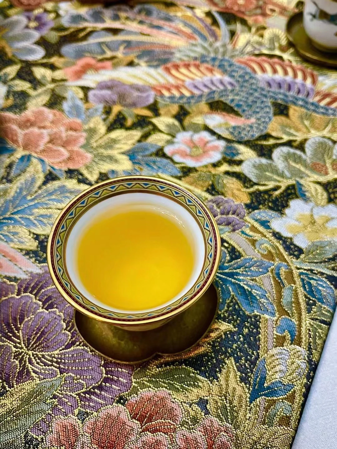 набор чайных чашек из 8шт Цзиндэчжэньского костяного фарфора 4