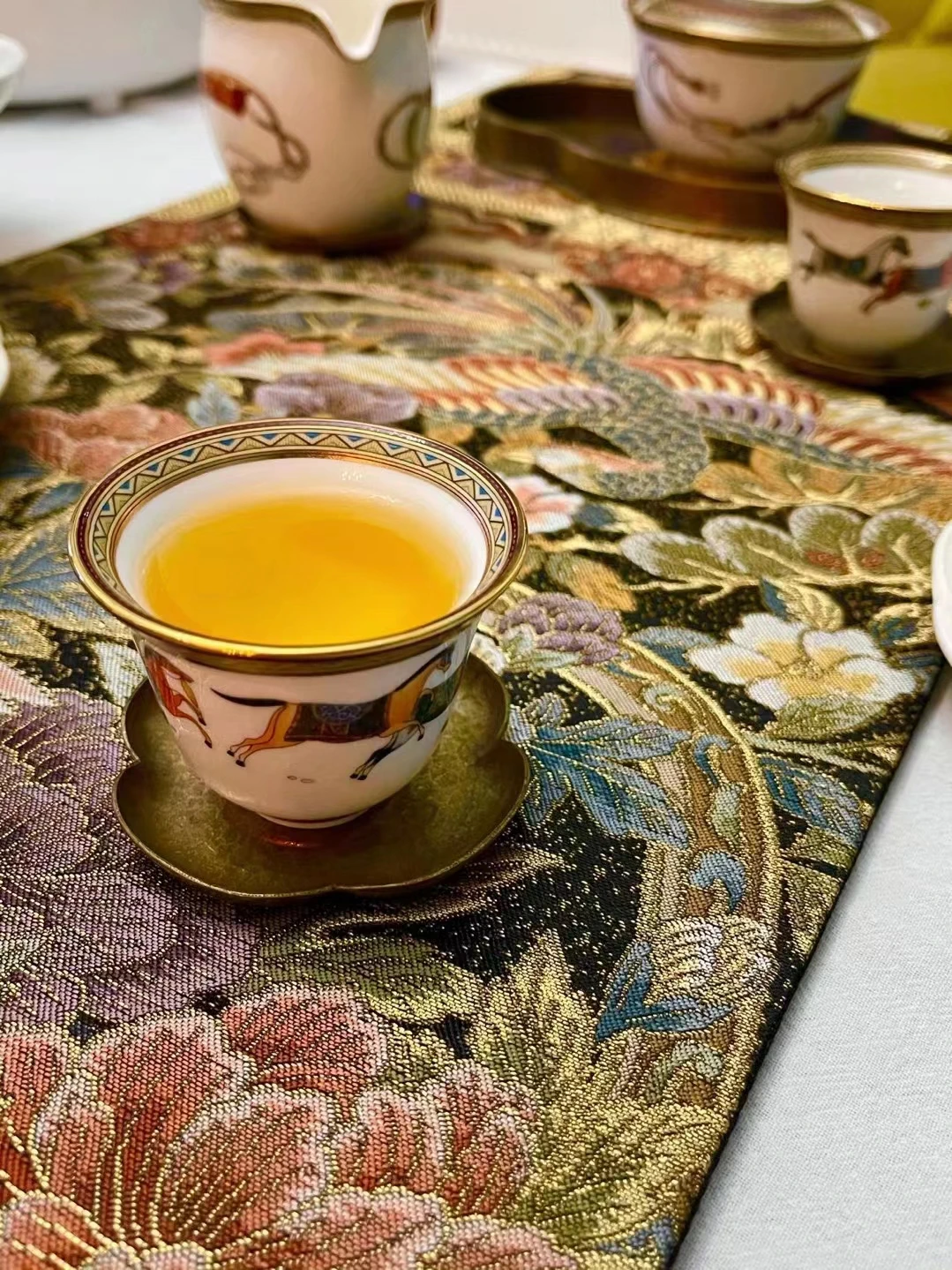 набор чайных чашек из 8шт Цзиндэчжэньского костяного фарфора 5