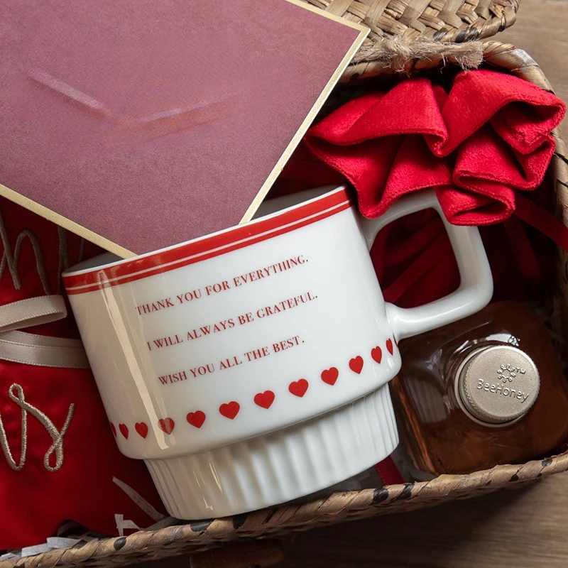 Маленькая керамическая кофейная кружка Love, кружки высокого уровня, узел, свадебный компаньон, подарок для рук, Чашка для воды, чашки для завтрака, праздничный подарок 1